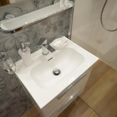 Carpano, Ogrodnicza 7 / 아파트